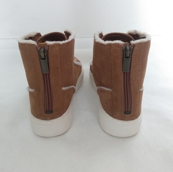 UGG Nuray suede High top sneakers EUC - Picture 7 of 7